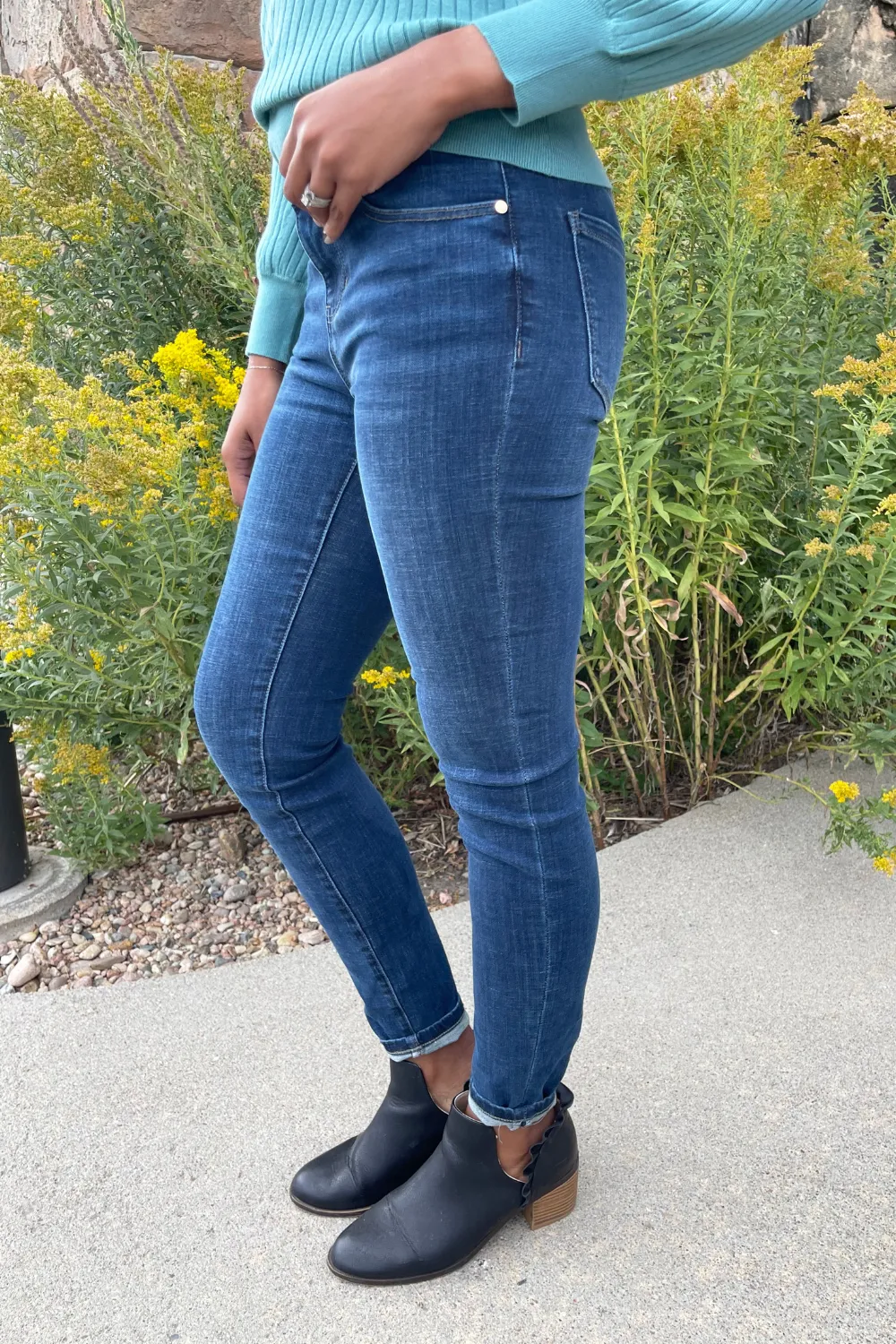 Abby Skinny 30" Ins