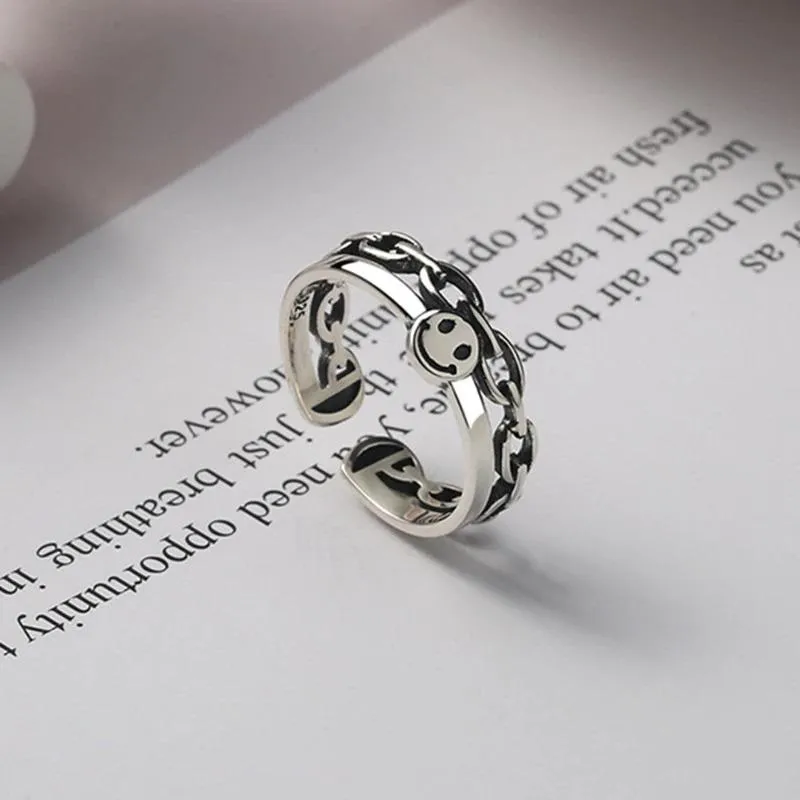 Adjustable and Stackable Minimalist Rings