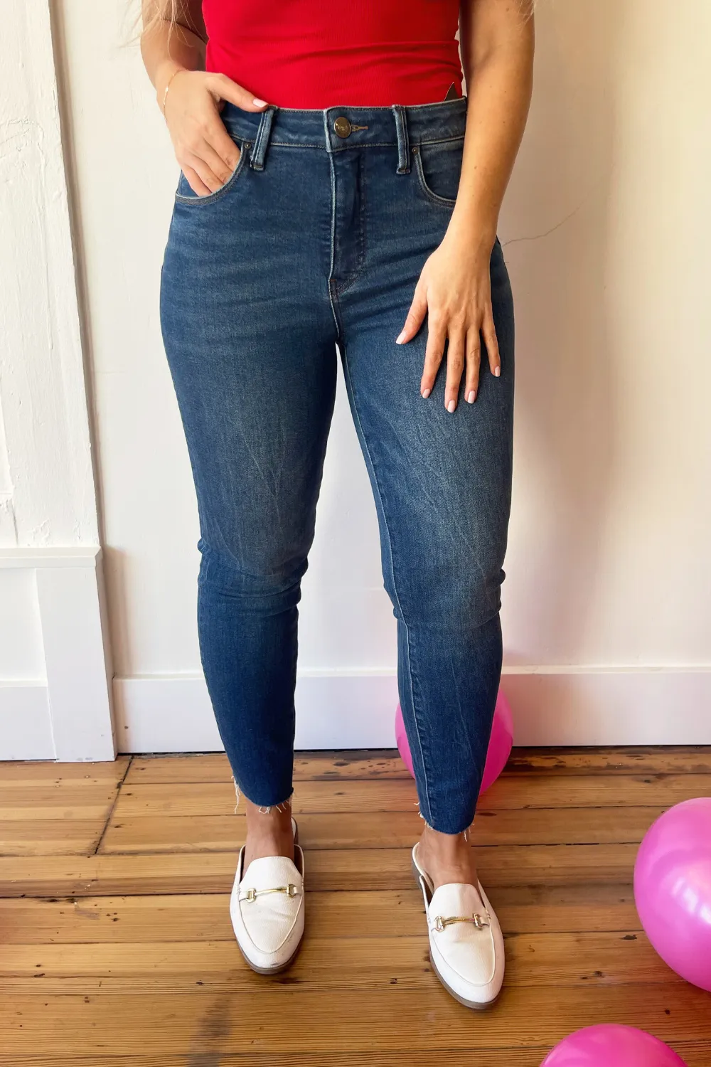 Charlize HR Cigarette Leg Raw Hem