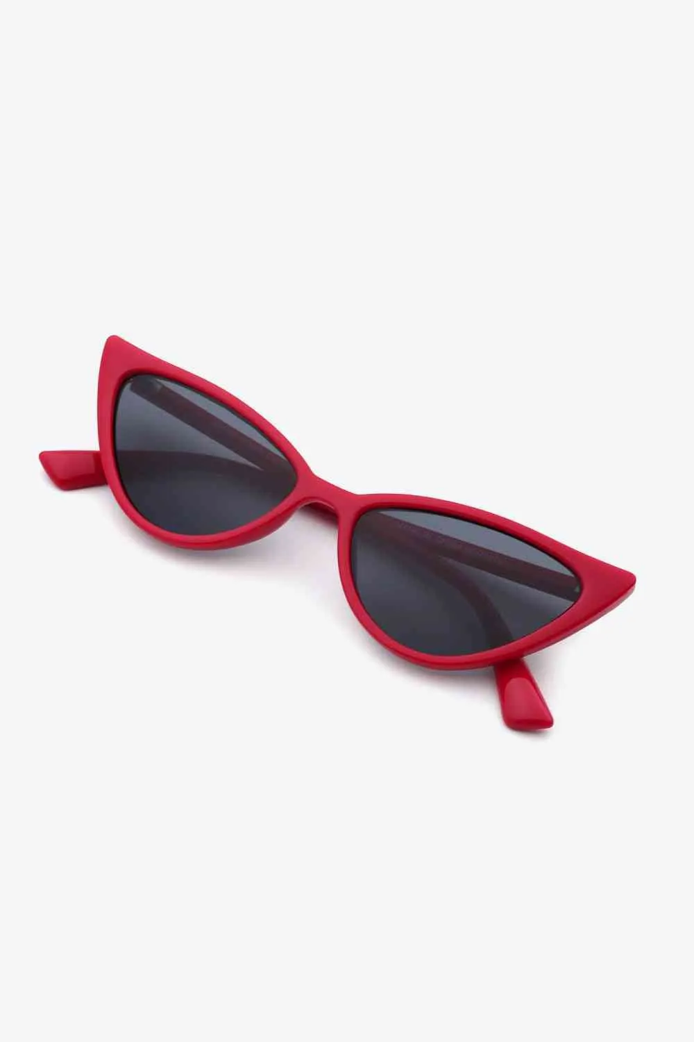 Chic Polycarbonate Cat-Eye Shades