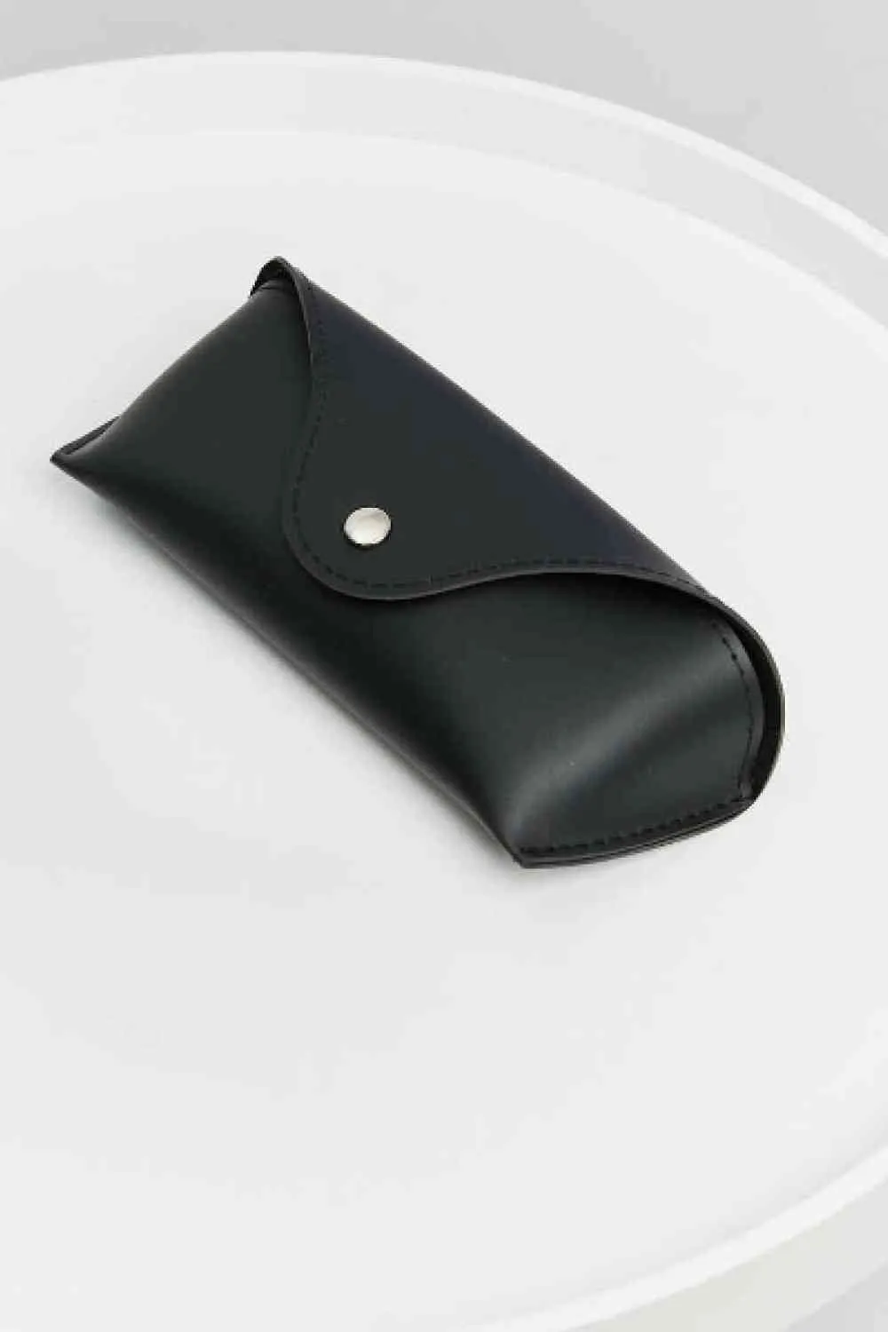 Chic Polycarbonate Cat-Eye Shades
