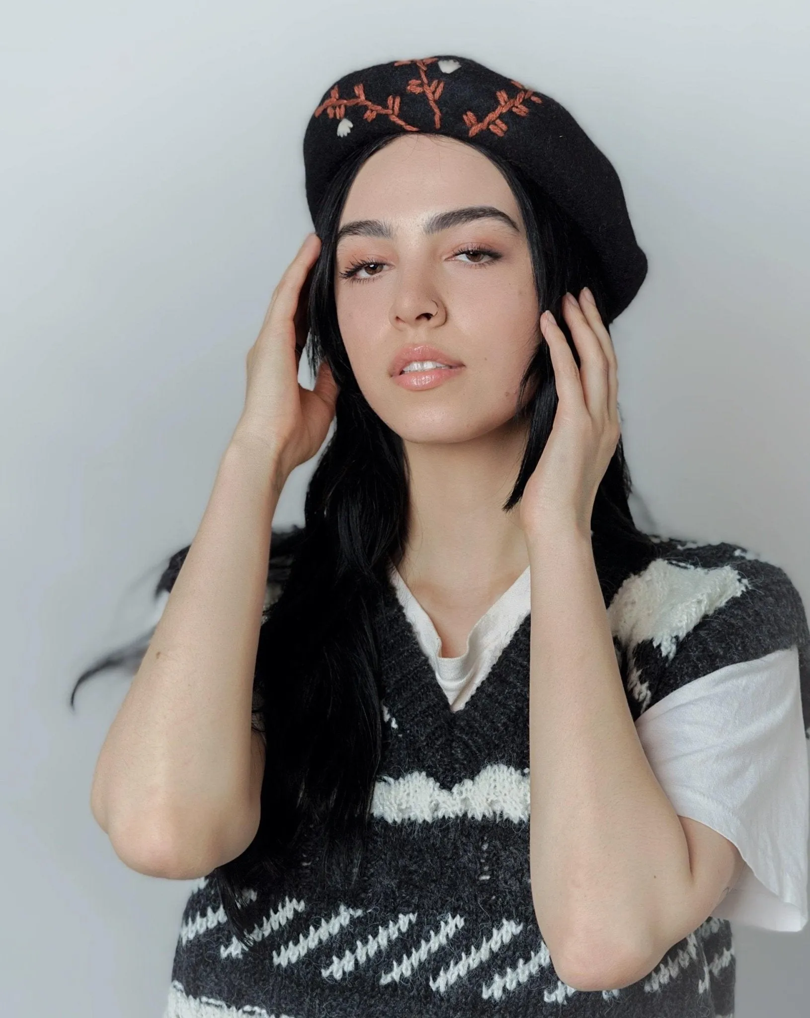 Embroidered Wool Berets Hat for Women/Girls