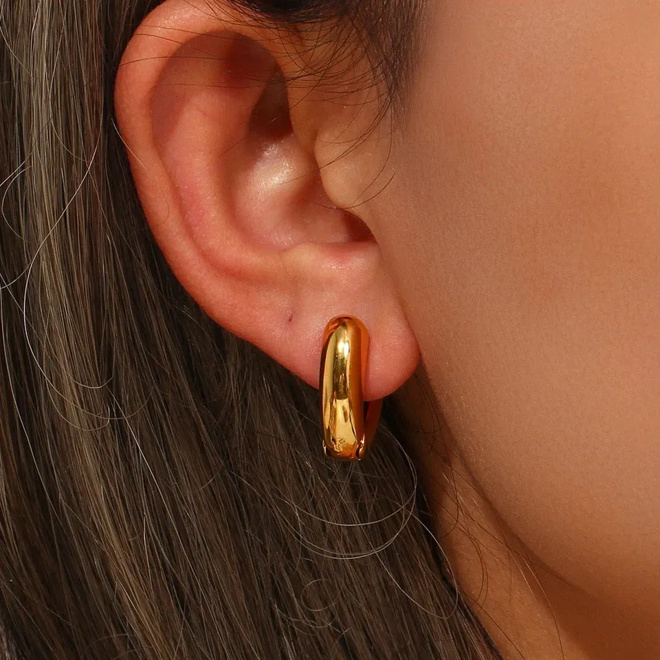 Lily Bold Hoops