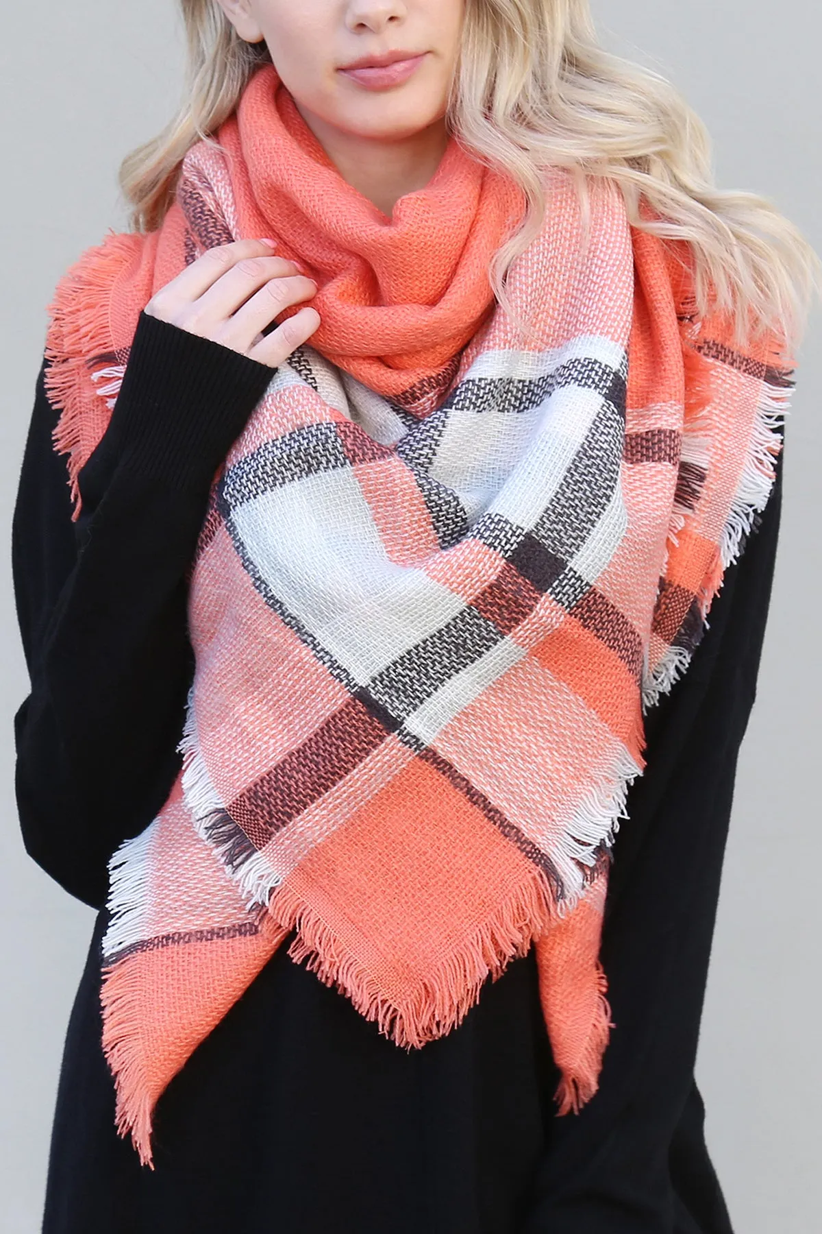 ORANGE BLANKET FRINGE SCARF