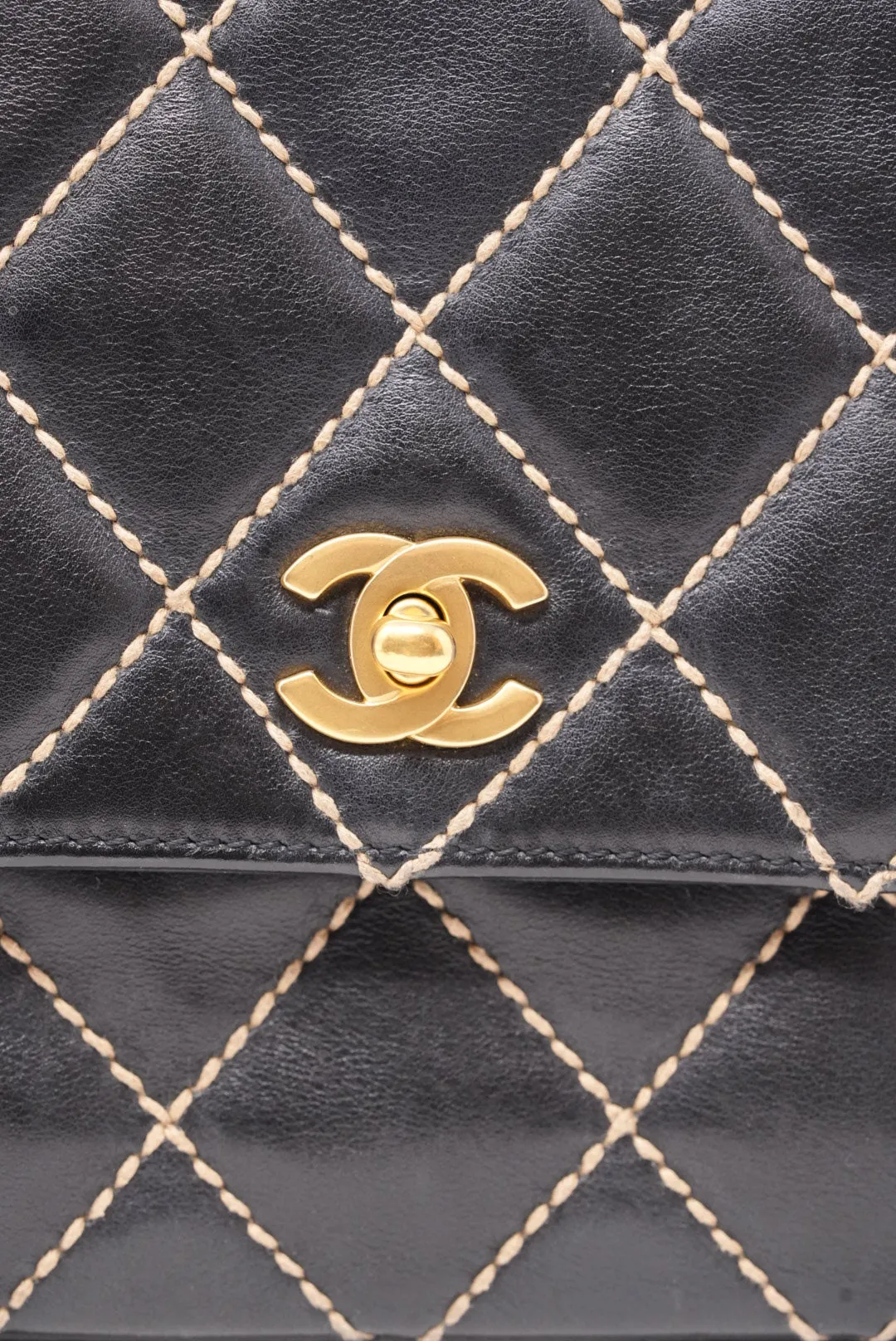 Pre-Owned CHANEL Wild Stitch Shoulder Bag Black 2003-2004