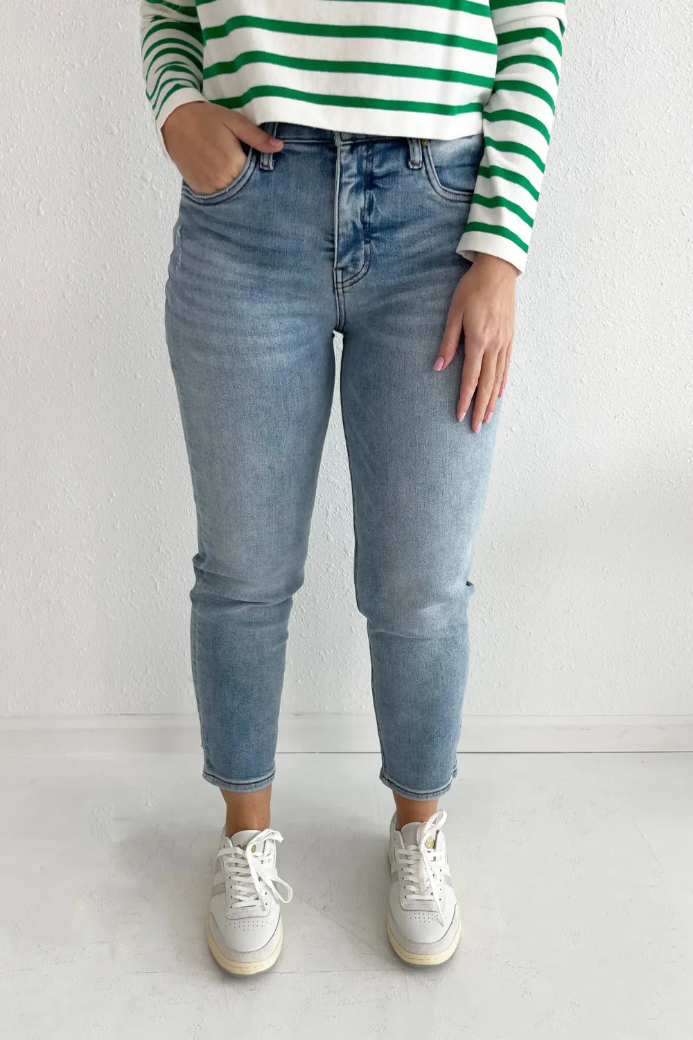 Rachael High Rise Fab Ab Mom Regular Hem