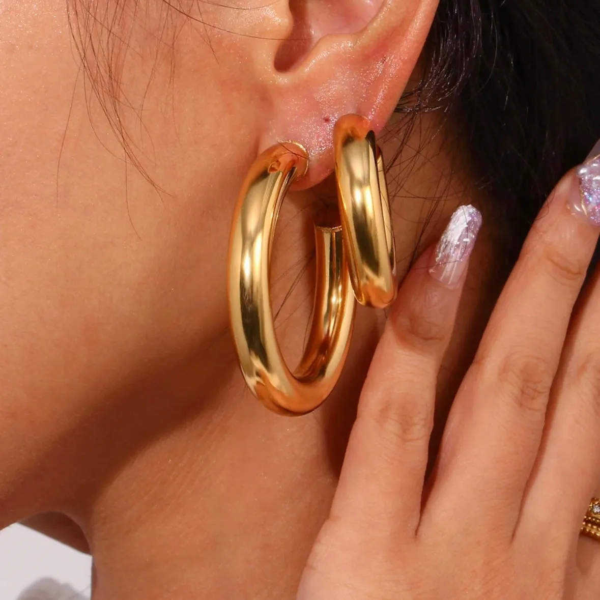The Bold Hoops