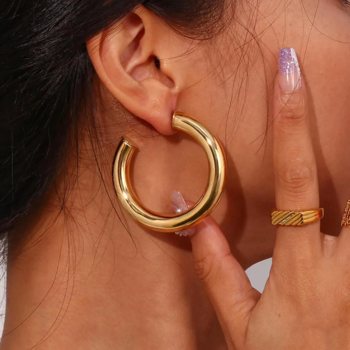 The Bold Hoops