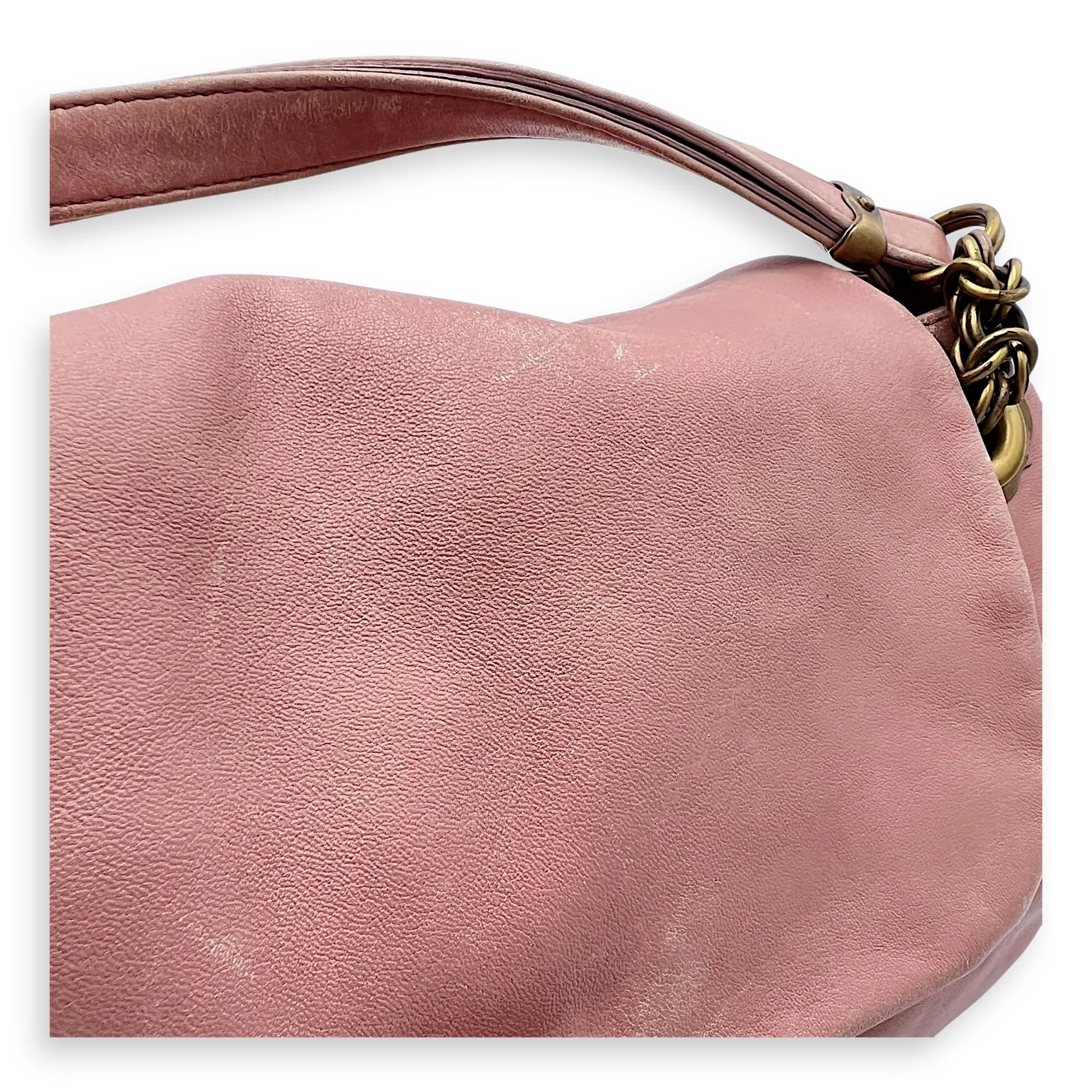 Vintage Flap  Shoulder Bag Pink in Calfskin, Gold hardware