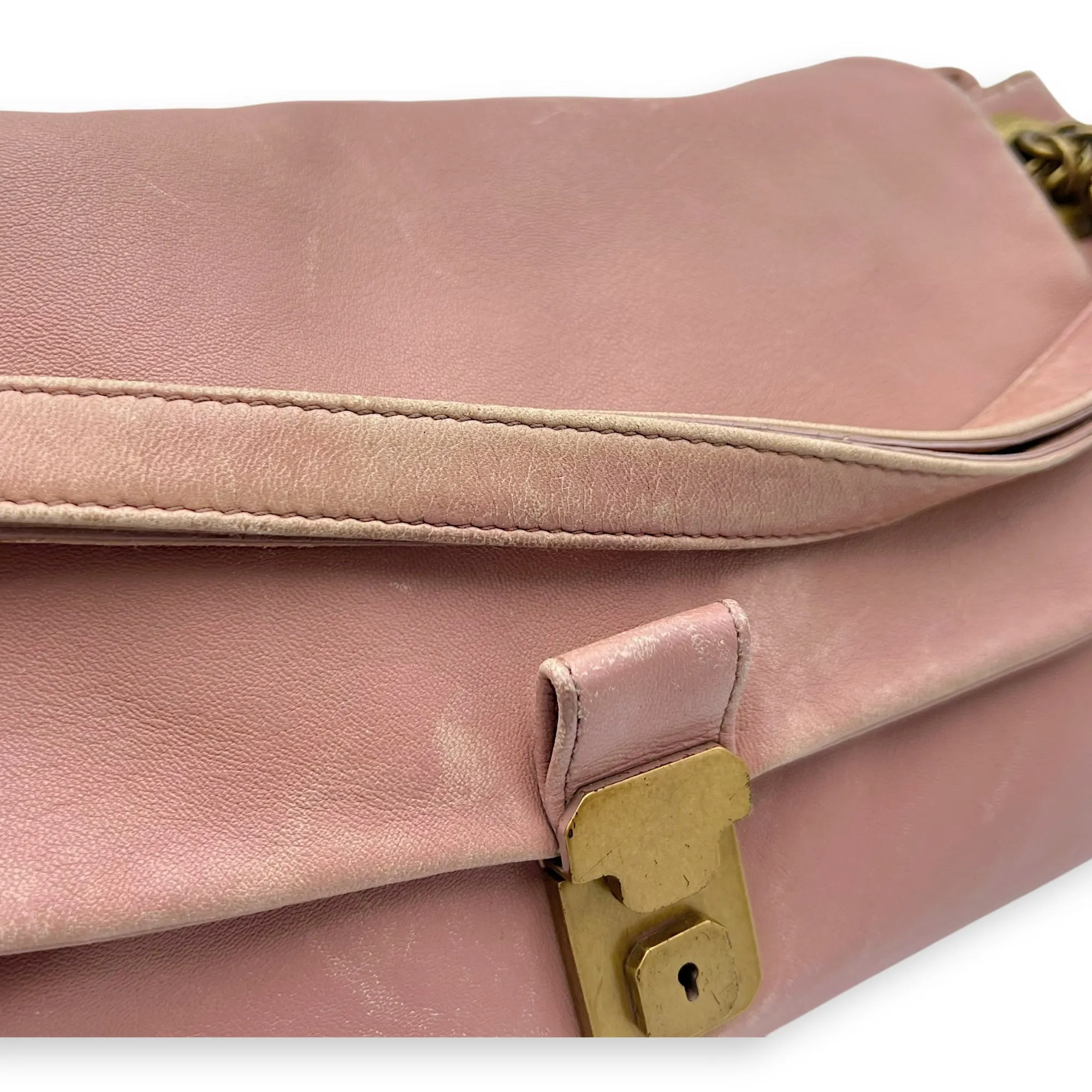 Vintage Flap  Shoulder Bag Pink in Calfskin, Gold hardware